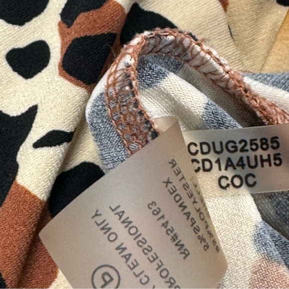 Calvin Klein Women's Size 4 Leopard Print Tank Dress Lightweight Silky Party - Picture 6 of 6